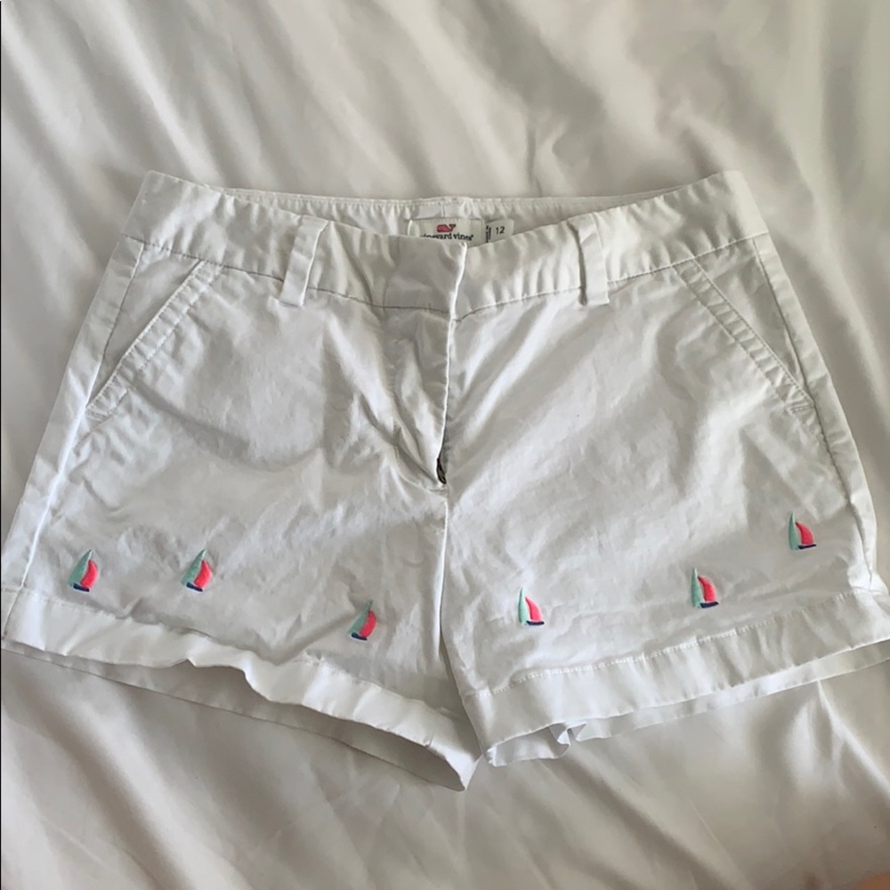 Vineyard Vines shorts